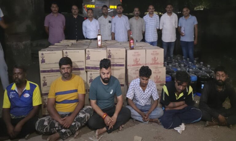 ભાવનગરમાં નકલી ઇંગ્લિશ દારૂની ફેક્ટરી પર મોટો દરોડો: 15.25 લાખના મુદ્દામાલ સાથે 6 આરોપીઓ ઝડપી, આંતરરાજ્ય ગેંગનો પર્દાફાશ.