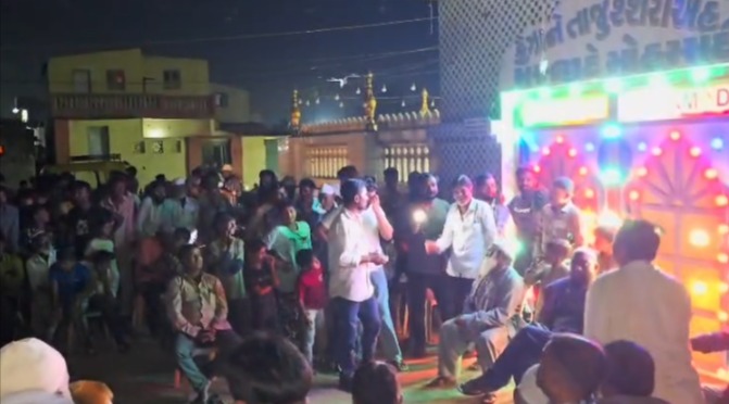 જામનગર મહાનગરપાલિકા ચૂંટણીમાં માધાપર ભૂંગાનો ઐતિહાસિક નિર્ણય: વિકાસના અભાવે કોંગ્રેસનો બહિષ્કાર, ભાજપને સર્વસમ્મતિથી સમર્થન.