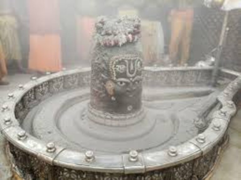 મહાકાલ ભક્તો માટે મોટો ફેરફાર: ઉજ્જૈન મહાકાલ મંદિરમાં નિઃશુલ્ક ભસ્મ આરતી બંધ, હવે ઓનલાઈન બુકિંગ અને ફી ફરજિયાત.