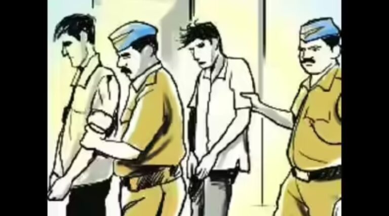 ખંભાળિયા અને ઉગમણા બારા ગામે પોલીસનો કડક પ્રહાર — ઇંગ્લિશ દારૂ સાથે બે શખ્સ ઝડપાયા, મહિલા સહિત અન્ય આરોપીઓ ફરાર જાહેર