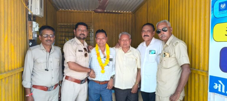 જીવનભરની સેવા બાદ સન્માનભેર વિદાય: જામજોધપુર ડેપોના ATI કમલેશભાઈ અગ્રાવત અને જામનગર ડેપોના કંડકટર જગુભા વાળાને એસ.ટી. મઝદૂર સંઘ દ્વારા ભાવભીની વિદાય, સહકર્મીઓની ઉપસ્થિતિમાં સેવાયાત્રાને સલામ.